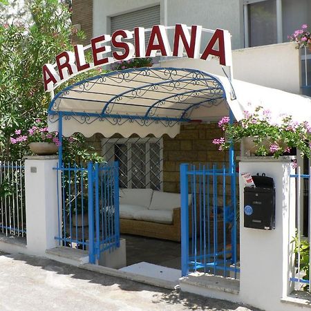 Hotel Arlesiana Rimini Bagian luar foto