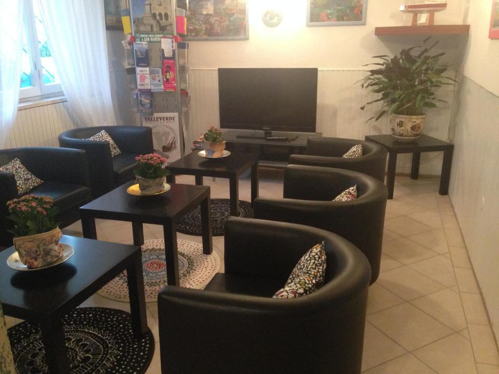 Hotel Arlesiana Rimini Bagian luar foto