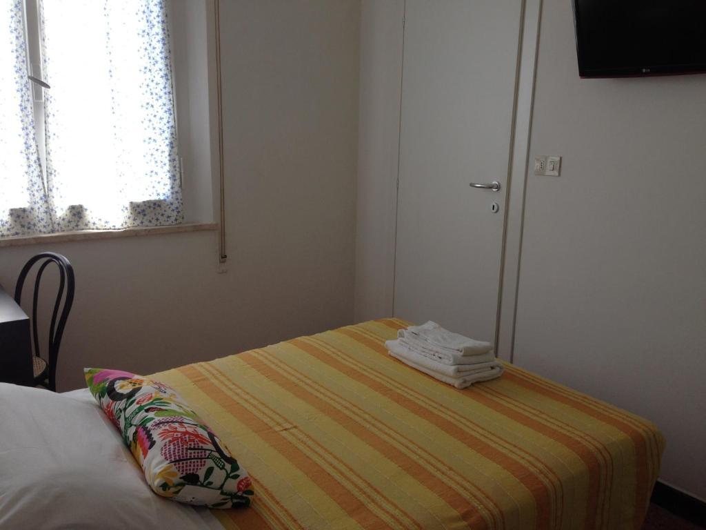 Hotel Arlesiana Rimini Bagian luar foto