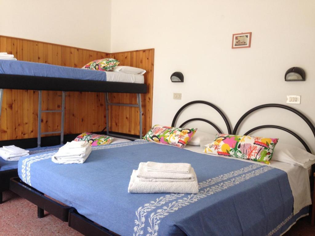 Hotel Arlesiana Rimini Bagian luar foto